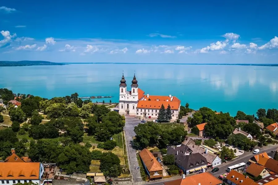 Kraljevski bijeg na Balaton