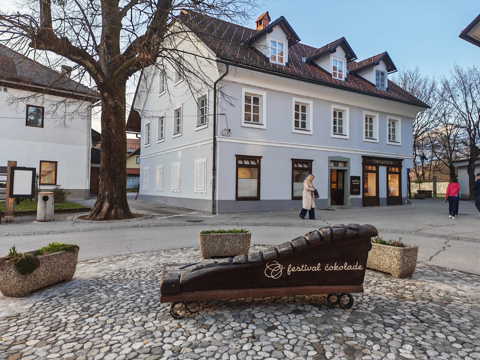 Izlet na Belopeška jezera i Festival čokolade u Radovljici | 18.04.2026. - Slika 3