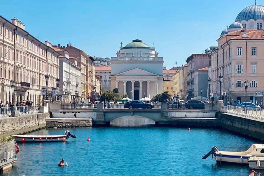 Dvorci Duino, Miramare i šarmantni Trst ✨