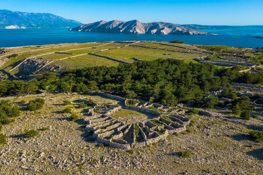 Camino Krk: Vođena tura iz Zagreba (16.-17.5.2026.) | Zvižduk putovanja